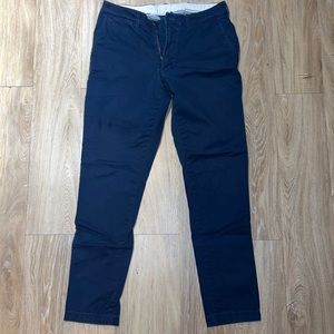 Men’s H&M navy, slim fit, chino pants, 32x32